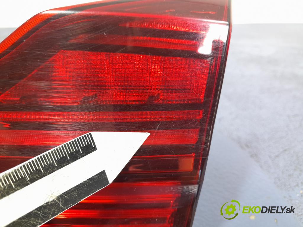 Kia Ceed 2023 svetlo / reflektor zad Prava: Vnútri: 92404J7150