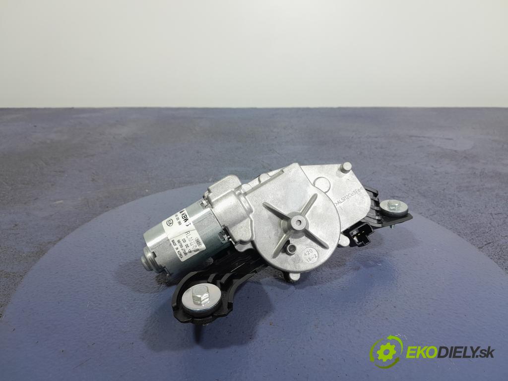 Kia Ceed 2023 motor: Stierače: zad 98700-J7000