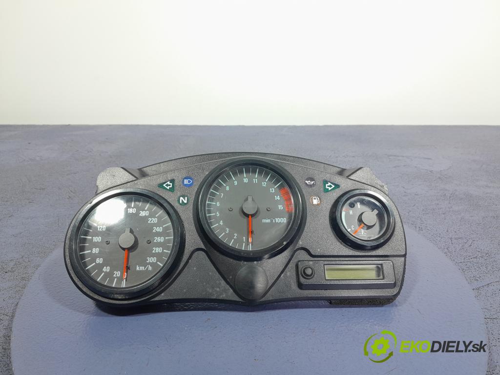 Honda CBR 1999 prístrojovka/ budíky 01