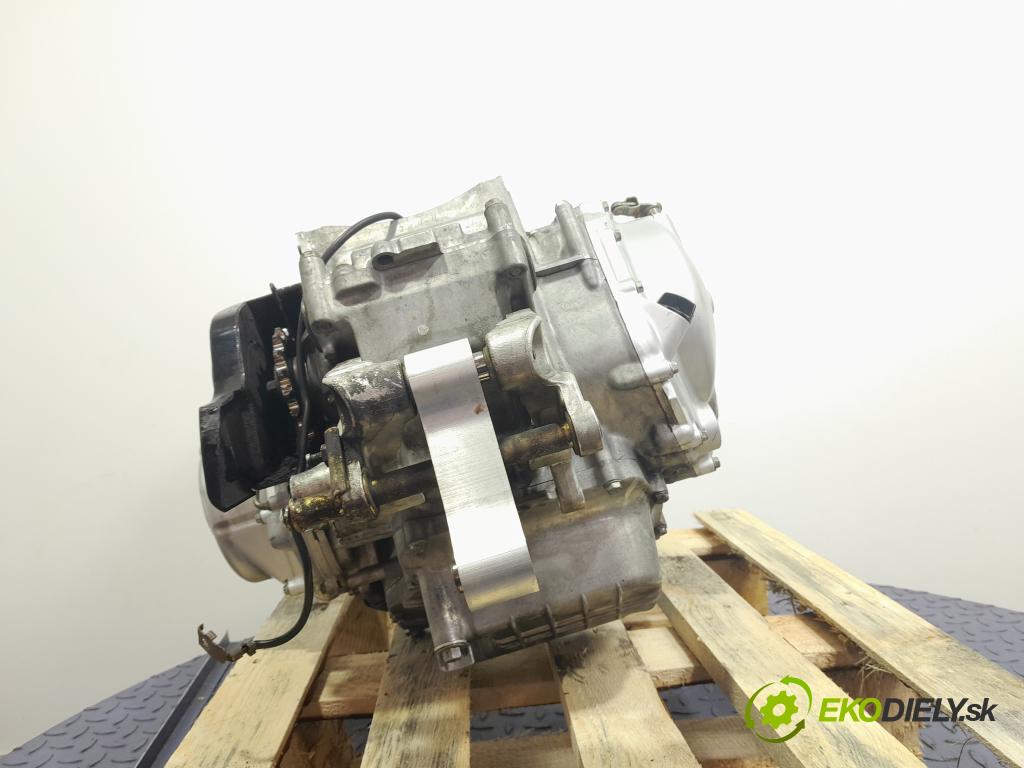 Honda CBR 1999 motor Benzín: 01