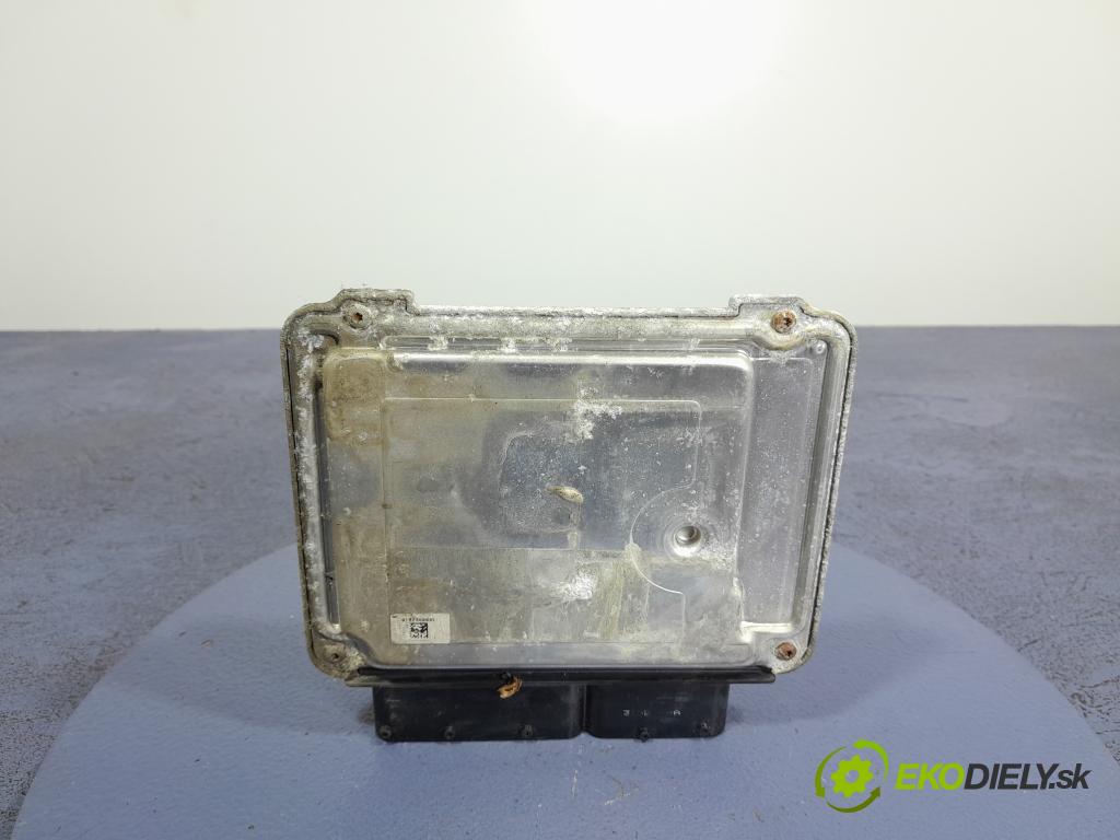 Vw Passat 2012 riadiaca jednotka Motor: 03L907309AE