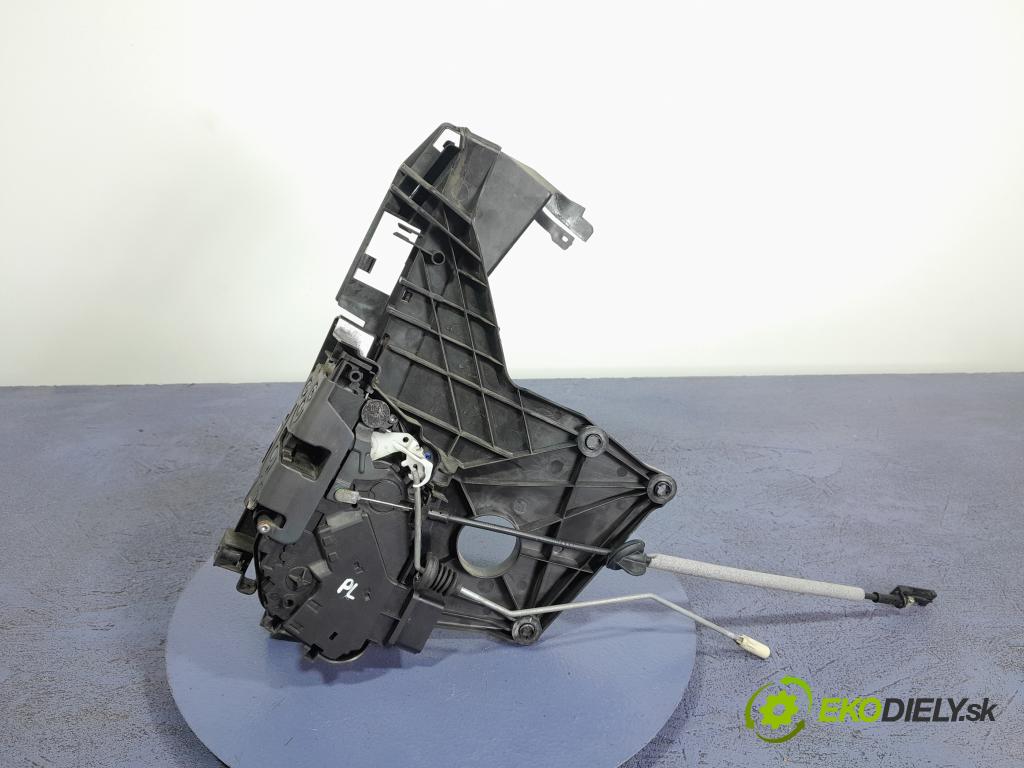 Volvo S80 2006 zámek dveře před Levý: 01