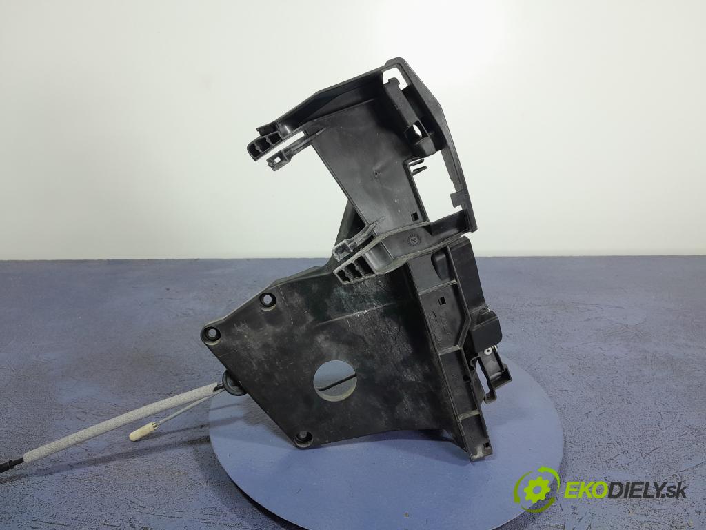 Volvo S80 2006 zámek dveře před Levý: 01