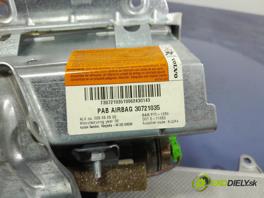 Volvo S80 2006 kokpit,pristrojová doska 01