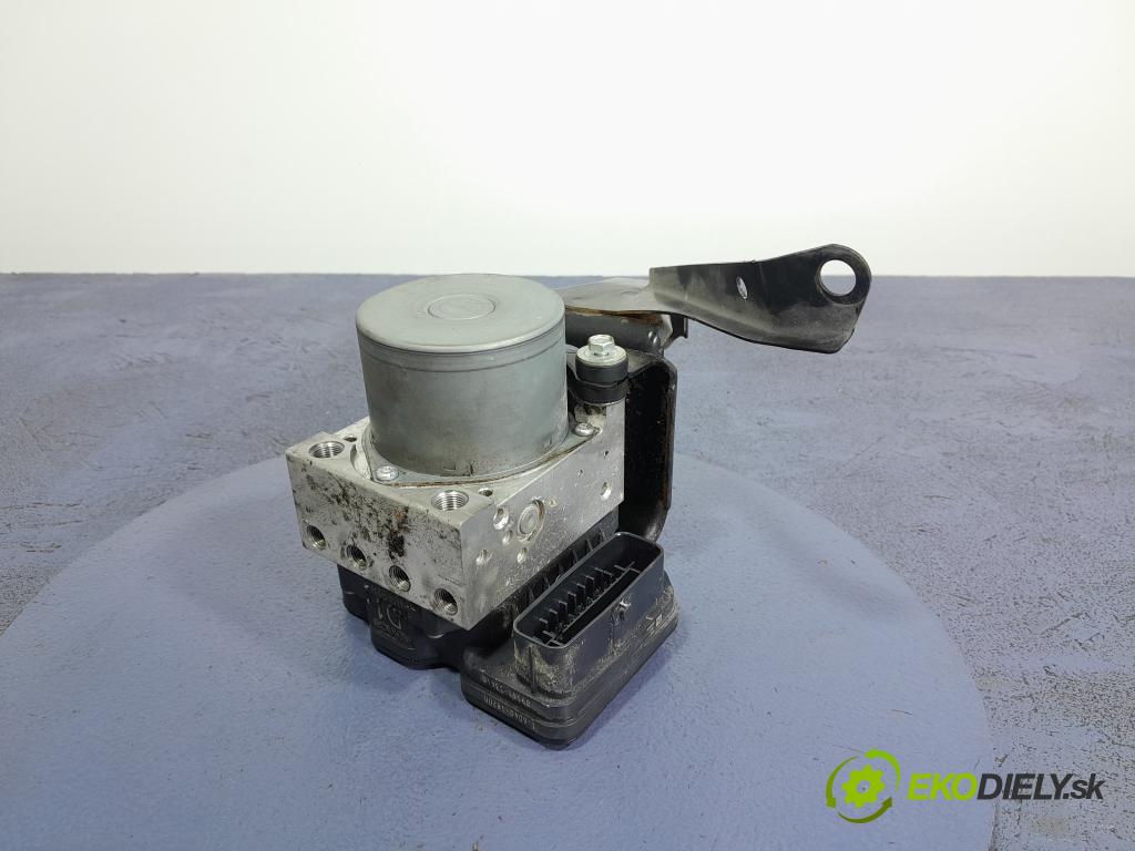 Lexus IS 2018 čerpadlo ABS x 89541-53440