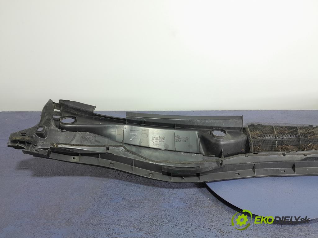 Lexus IS 2018 torpédo 55708-53120