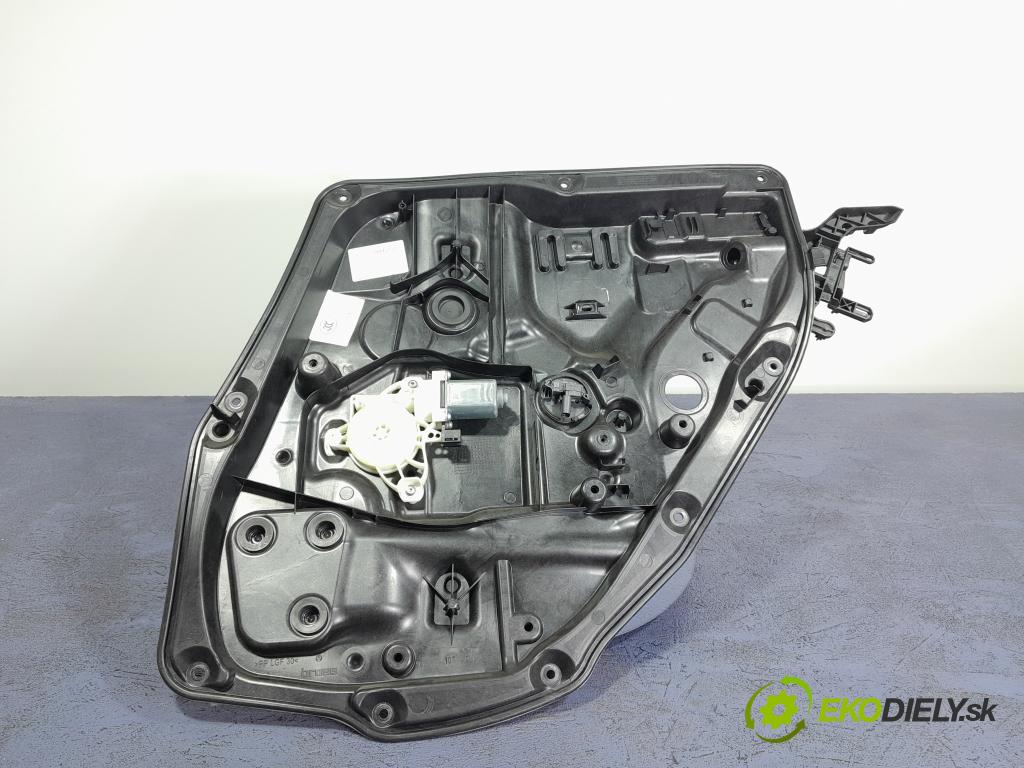 Mercedes S-klasa 2019 mechanismus stahování Sklenka: Zad: v pravo: A2139051400