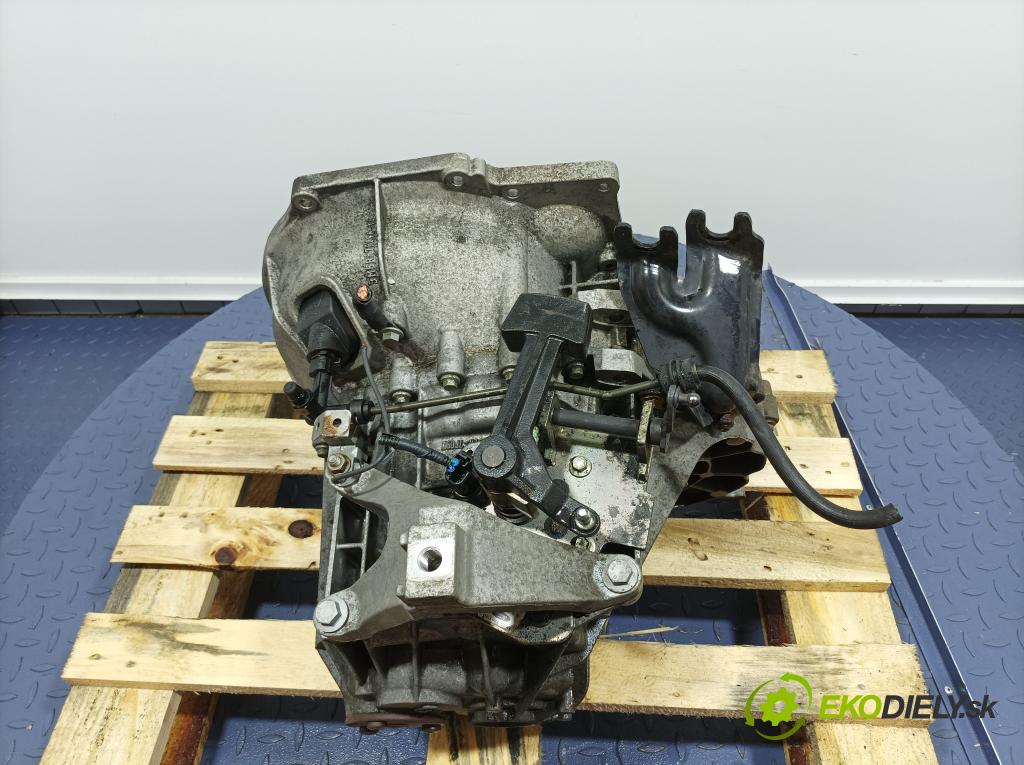 Ford Focus 2006 prevodovka Manualna 6M5R-7002-YA