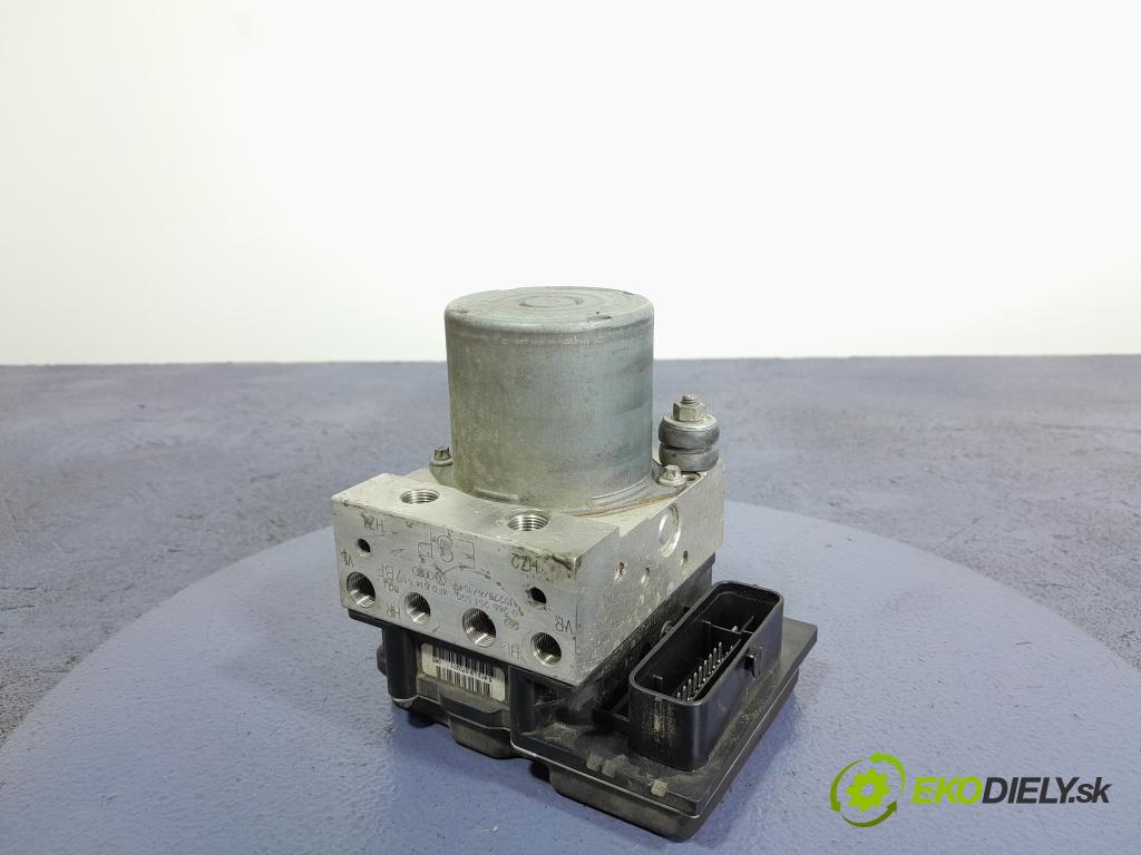 Audi A6 2011 čerpadlo ABS x 4F0614517BF