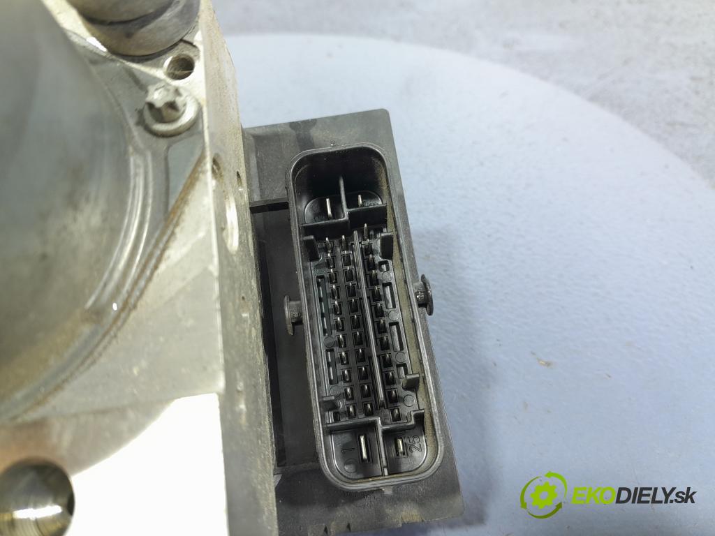 Audi A6 2011 čerpadlo ABS x 4F0614517BF
