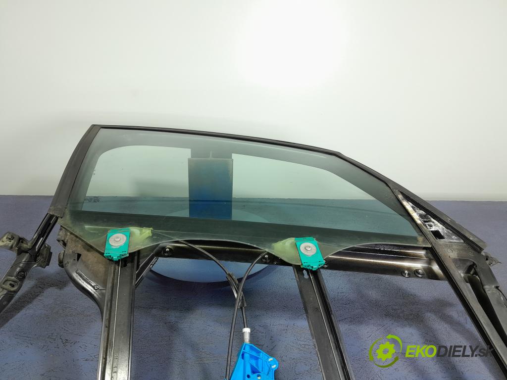 Audi A2 2002 mechanismus stahování Sklenka: před v pravo: 8Z0837754A