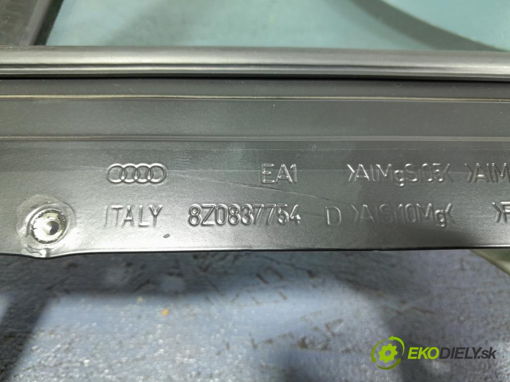 Audi A2 2002 mechanismus stahování Sklenka: před v pravo: 8Z0837754A