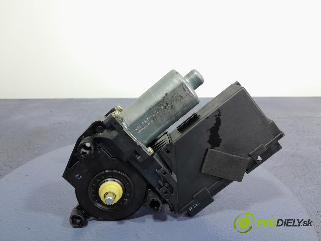 Audi A2 2002 mechanismus stahování Sklenka: před v pravo: 8Z1959802A