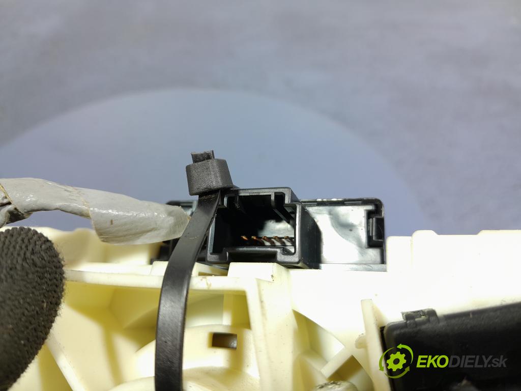 Honda Fr-v 2006 prepínač Komplex: 01