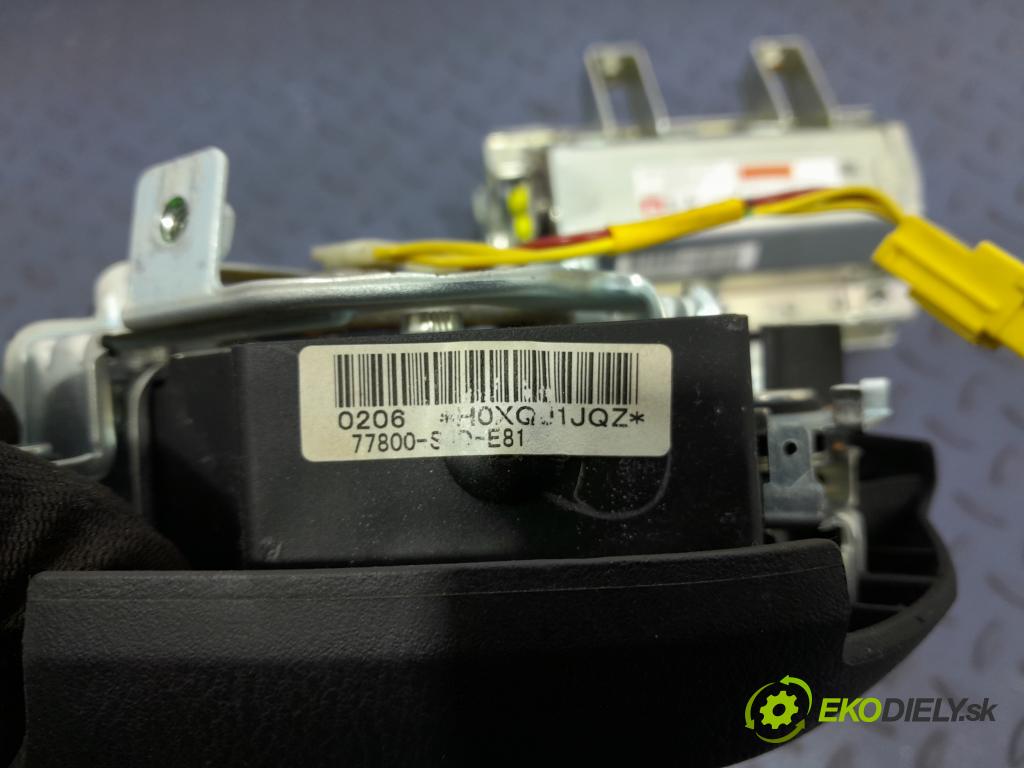 Honda Fr-v 2006 kokpit,pristrojová doska 01