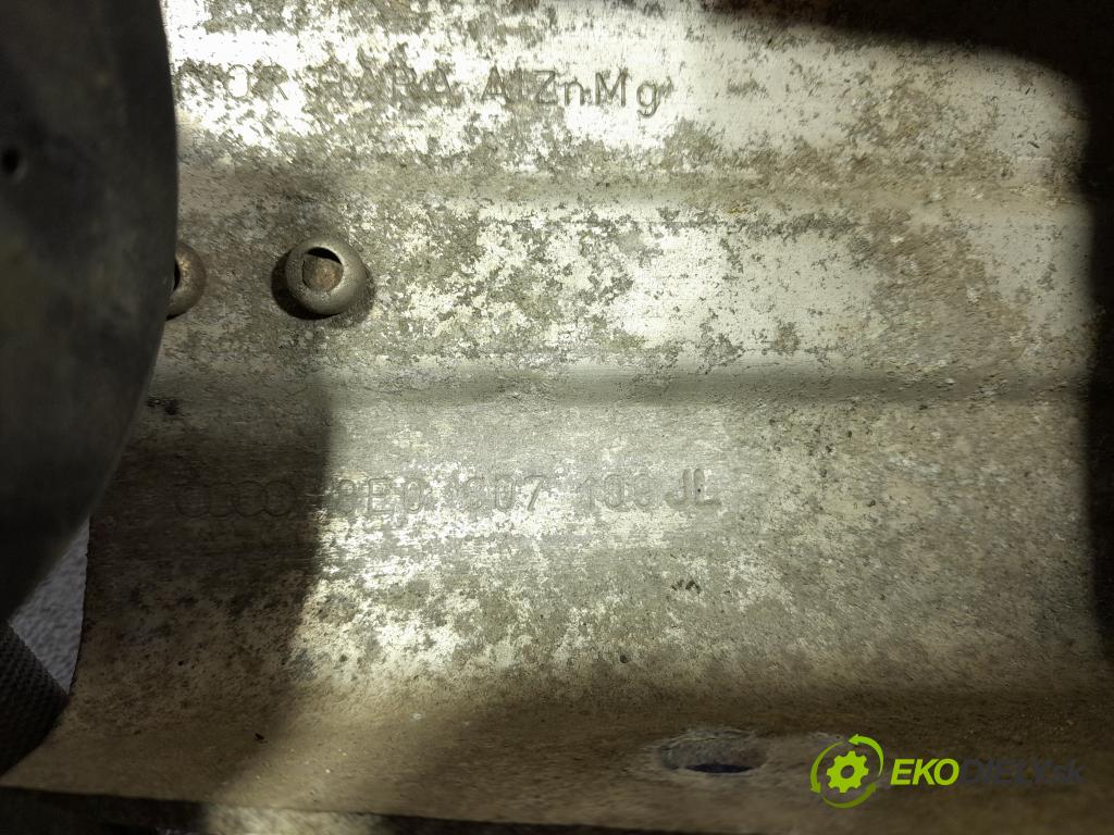 Audi A4 2005 výztuha narazník před 01