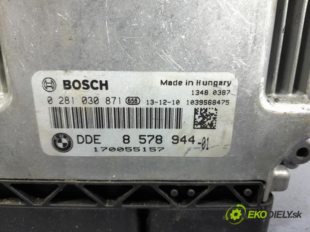 Bmw Seria 3 2014 řídící jednotka Motor: 8578944