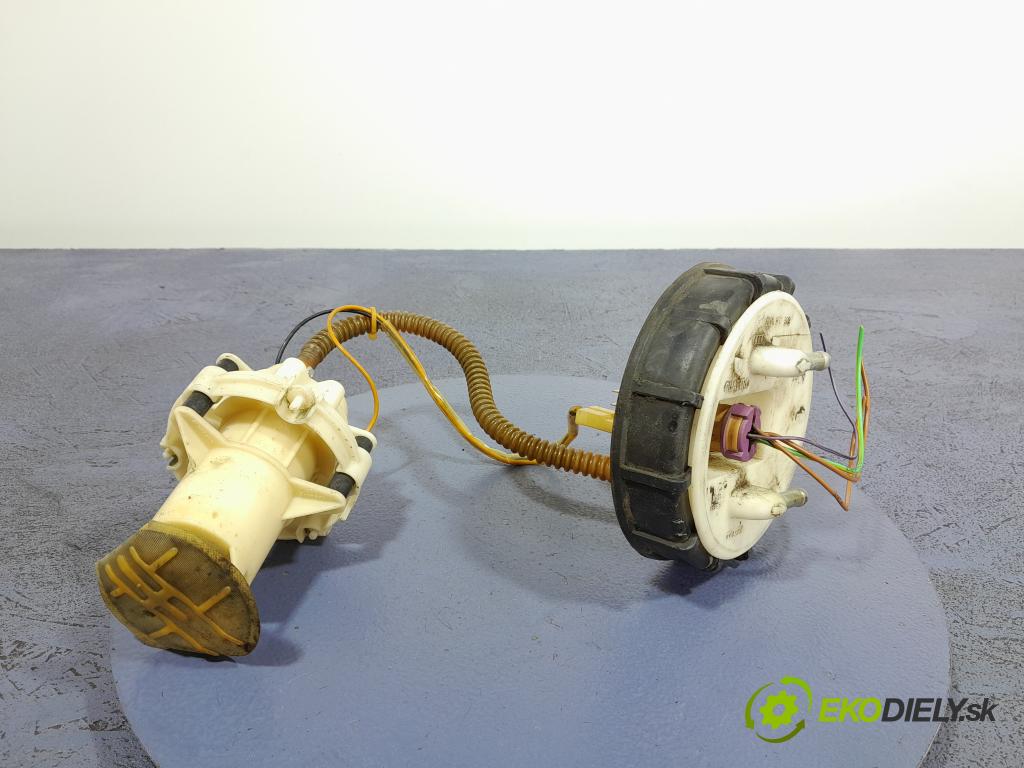 Audi A4 1999 čerpadlo Pohonné hmoty / Systém Měření 8D0201319