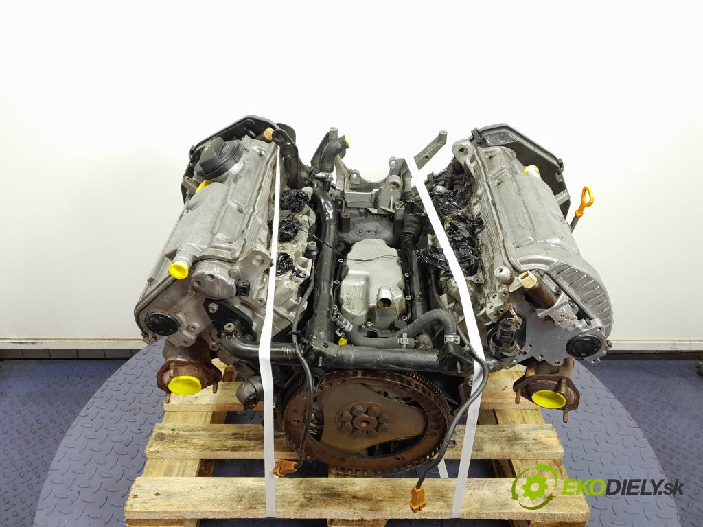 Audi A4 1999 motor Benzín: APR