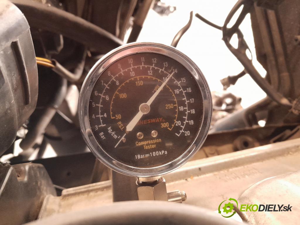 Audi A4 1999 motor Benzín: APR