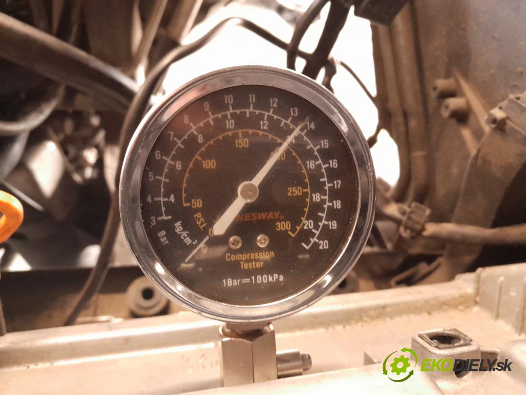 Audi A4 1999 motor Benzín: APR