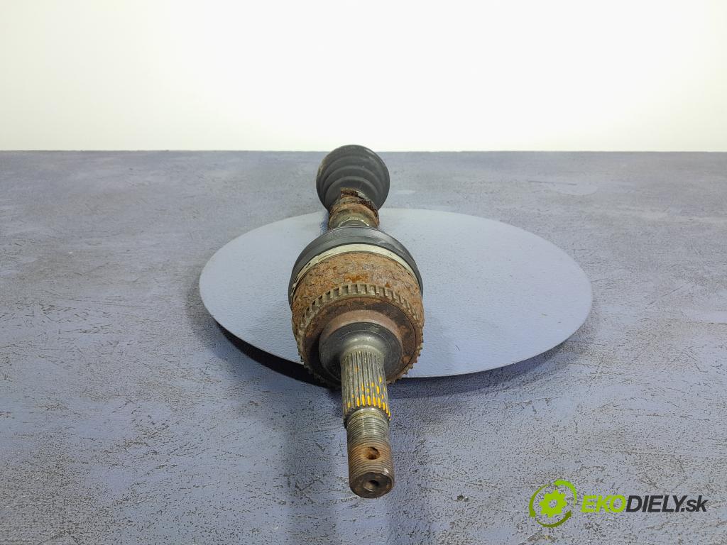 Nissan Primera 2005 poloos ľavá Predné 01