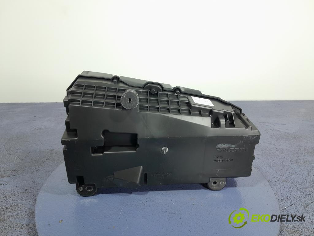 Volvo S90 2017 displej Radio / GPS 31665401