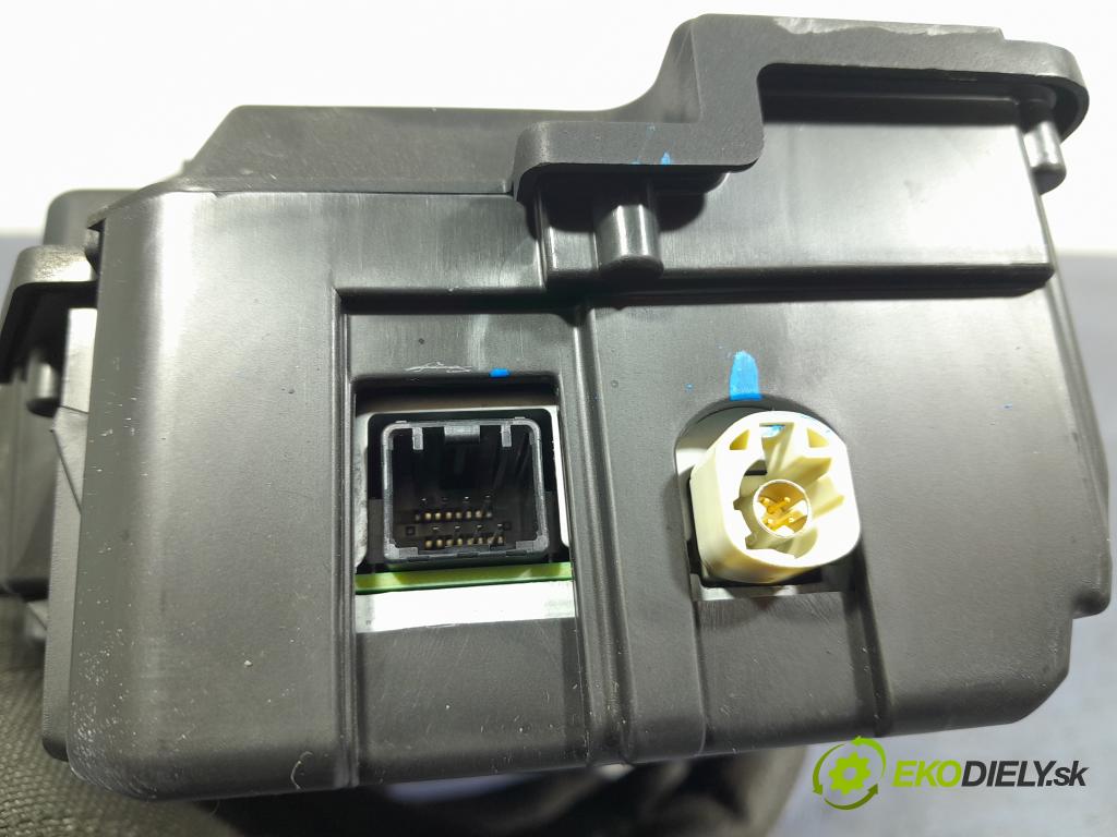 Volvo S90 2017 displej Radio / GPS 31665401