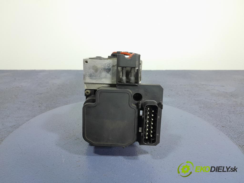 Audi A6 2000 čerpadlo ABS x 8E0614111T