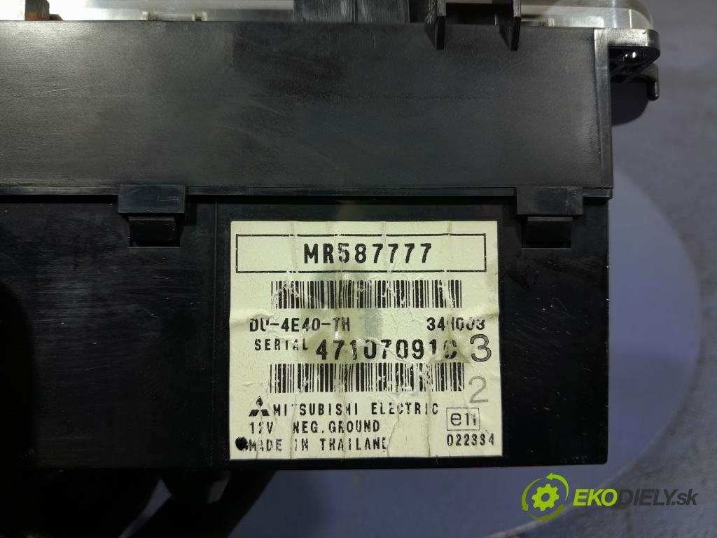 Mitsubishi Colt 2005 displej Radio / GPS MR587777