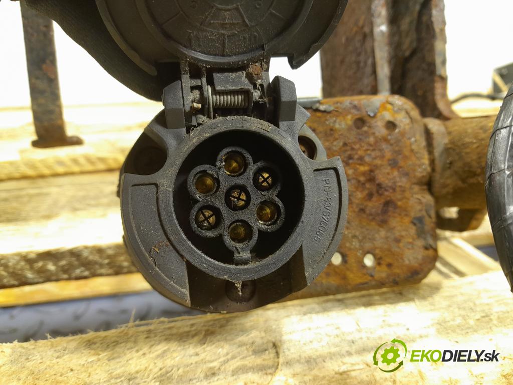 Mazda 5 2009 oko Do Přívěsy 01
