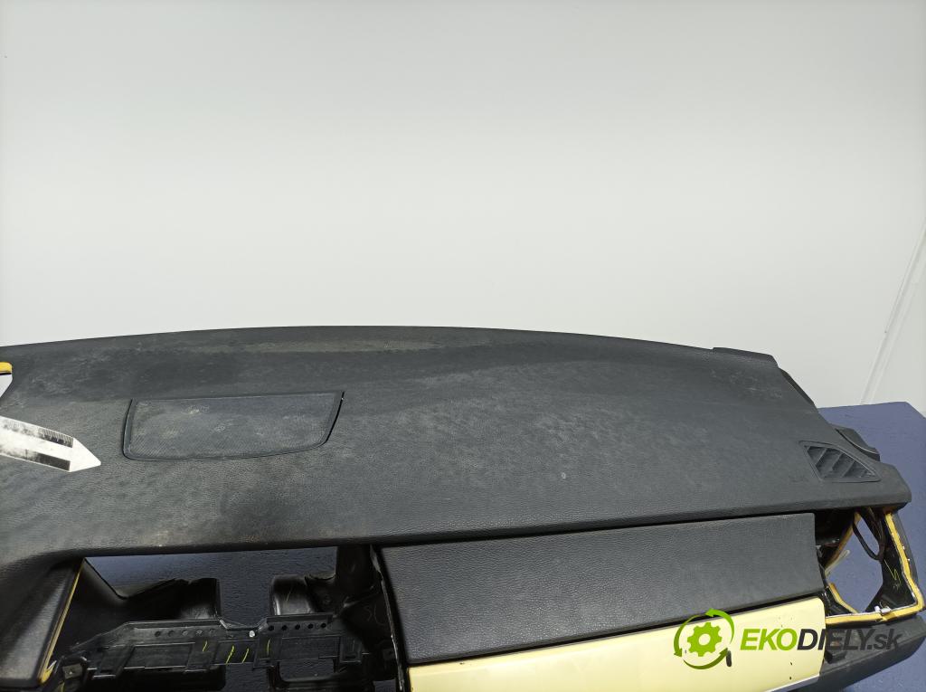 Bmw X6 2009 kokpit,pristrojová doska 01