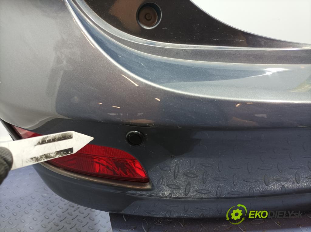 Mazda 5 2009 nárazník Zad: 01