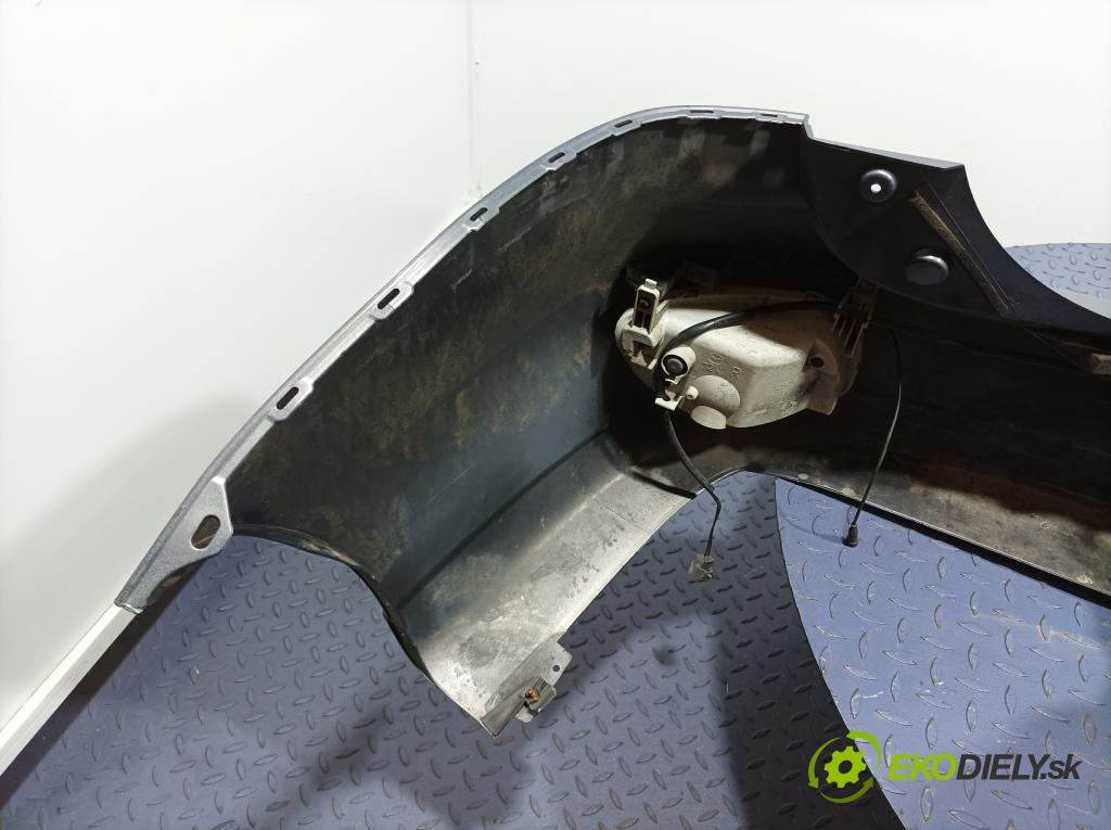 Mazda 5 2009 nárazník Zad: 01