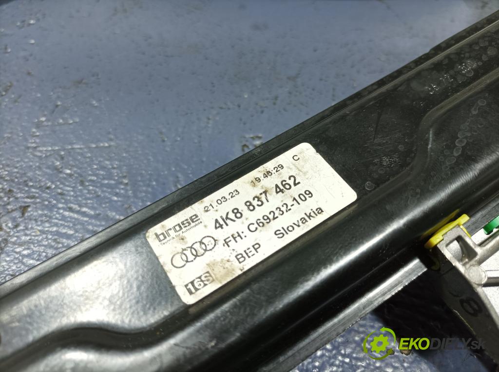 Audi A7 2023 mechanismus stahování Sklenka: před v pravo: 4K8837462