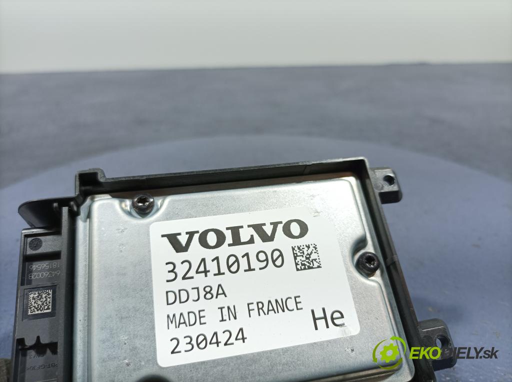 Volvo Xc40 2024 řídící jednotka 32410190