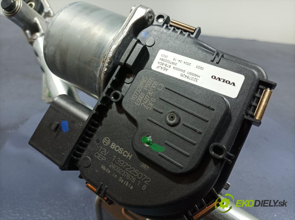 Volvo Xc40 2024 mechanismus motorek Stěrače: před 32378426