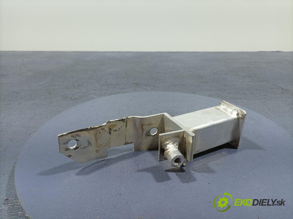 Volvo Xc40 2024 výztuha narazník před 32283253
