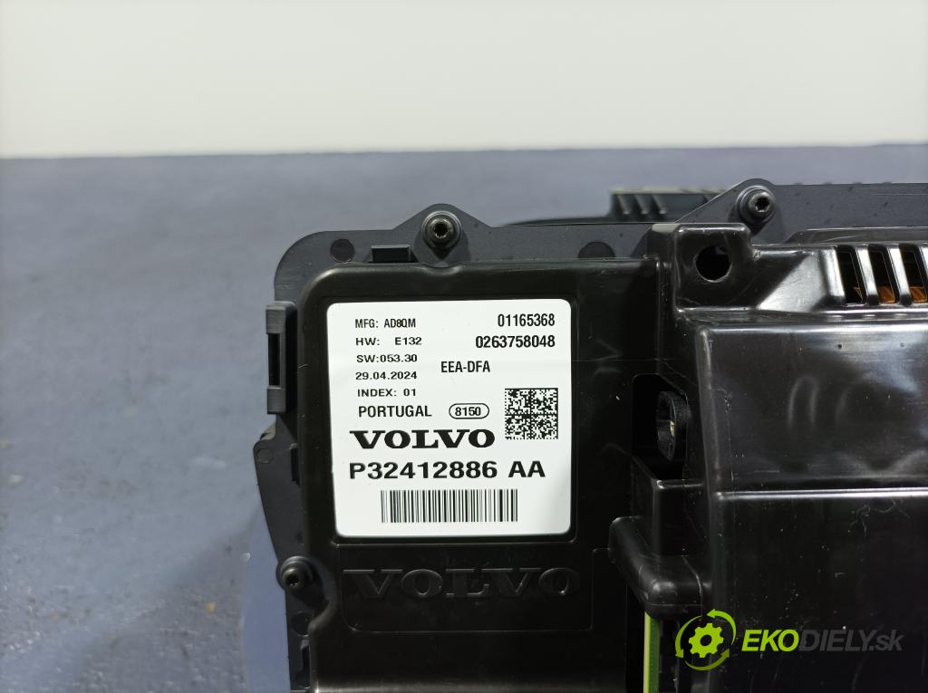 Volvo Xc40 2024 prístrojovka/ budíky P32412886AA