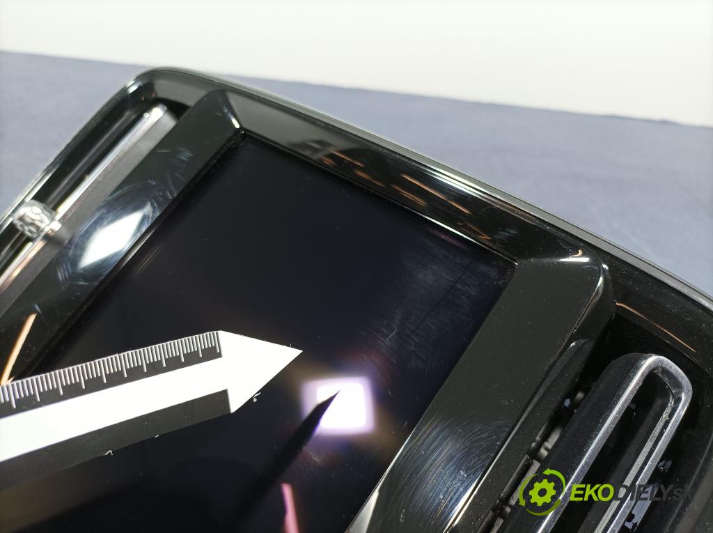 Volvo Xc40 2024 displej Radio / GPS 32350422