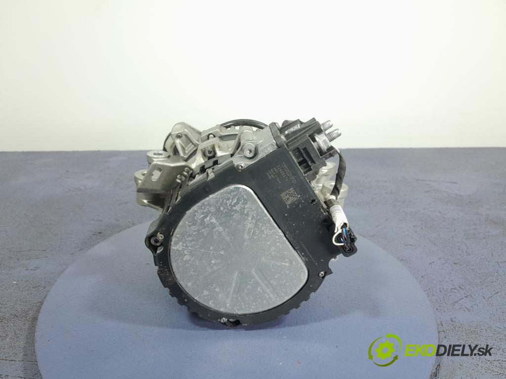 Volvo Xc40 2024 Alternator 32406474