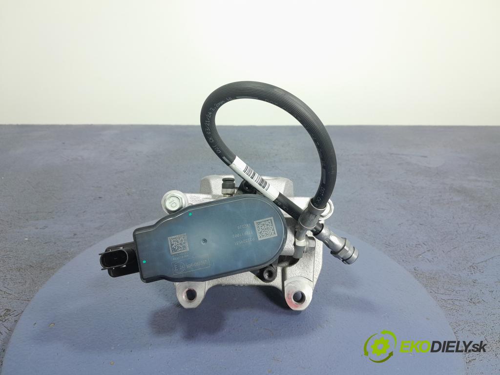Volvo Xc40 2024 brzdič brzdový zad v pravo: 32329532
