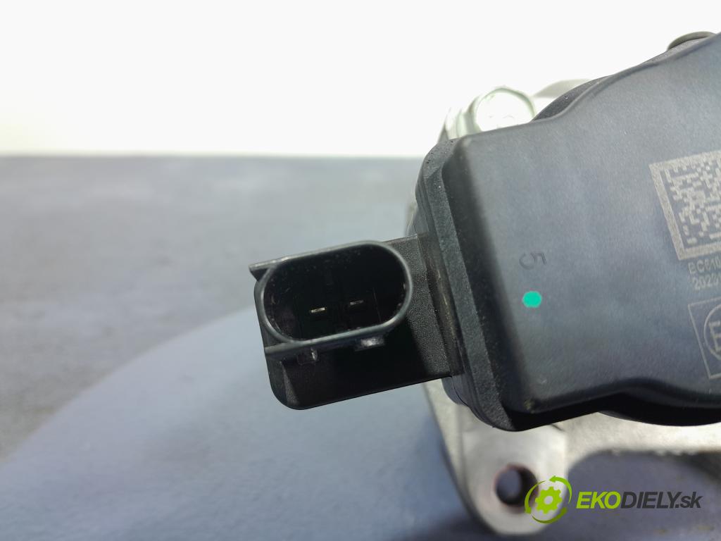 Volvo Xc40 2024 brzdič brzdový zad v pravo: 32329532