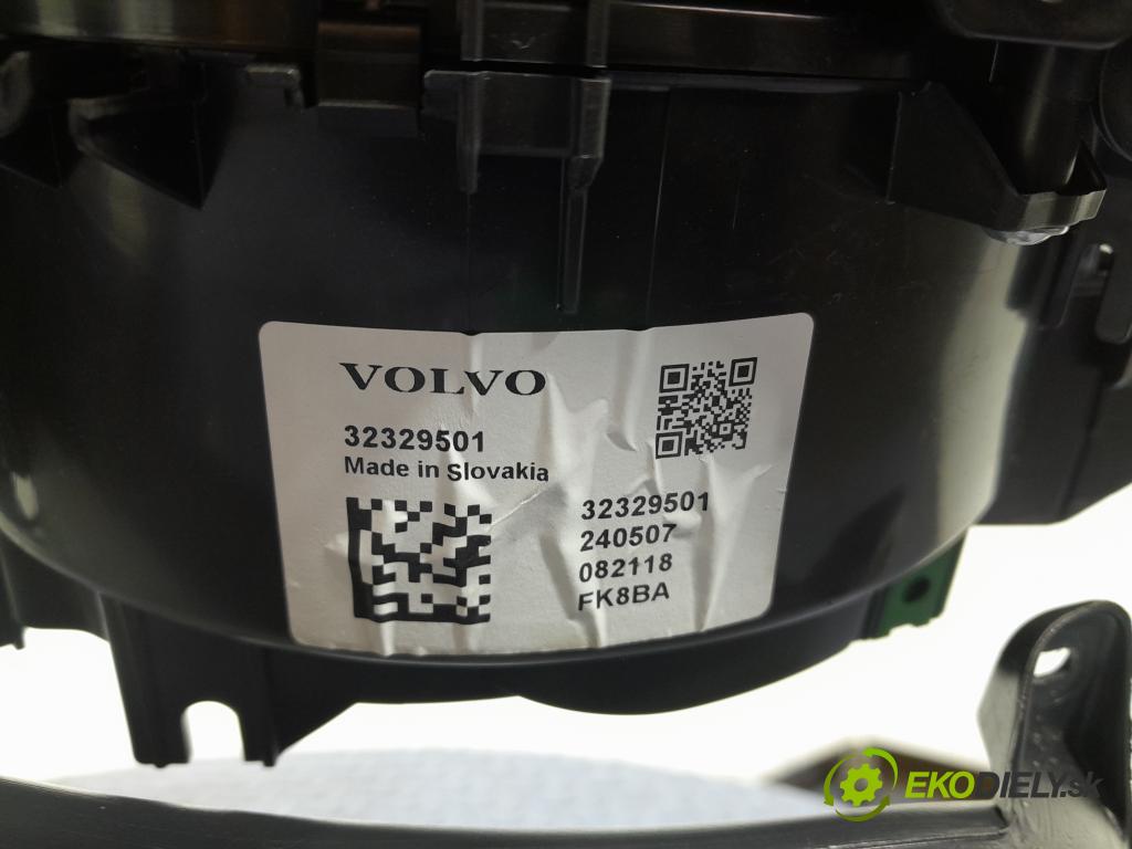 Volvo Xc40 2024 radiator 32329501