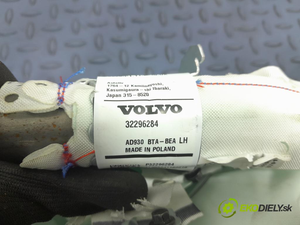 Volvo Xc40 2024 kokpit,pristrojová doska 01