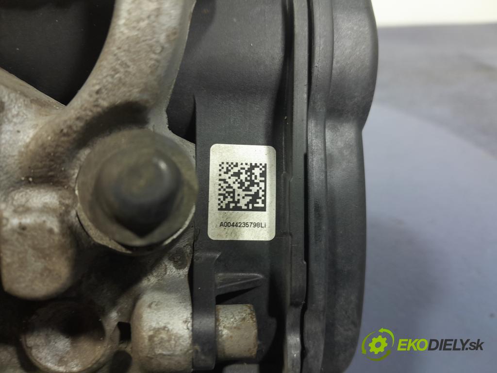 Mercedes E-klasa 2019 brzdič brzdový zad Vľavo: 01