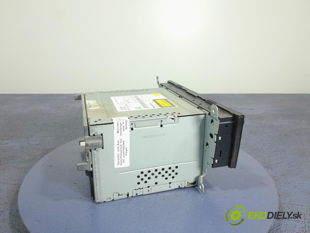 Audi A4 2008 Radio I Navigácia: 8T1035186C