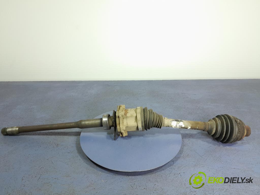 Audi A4 2008 poloos Prava: Predné 8K0407271Q