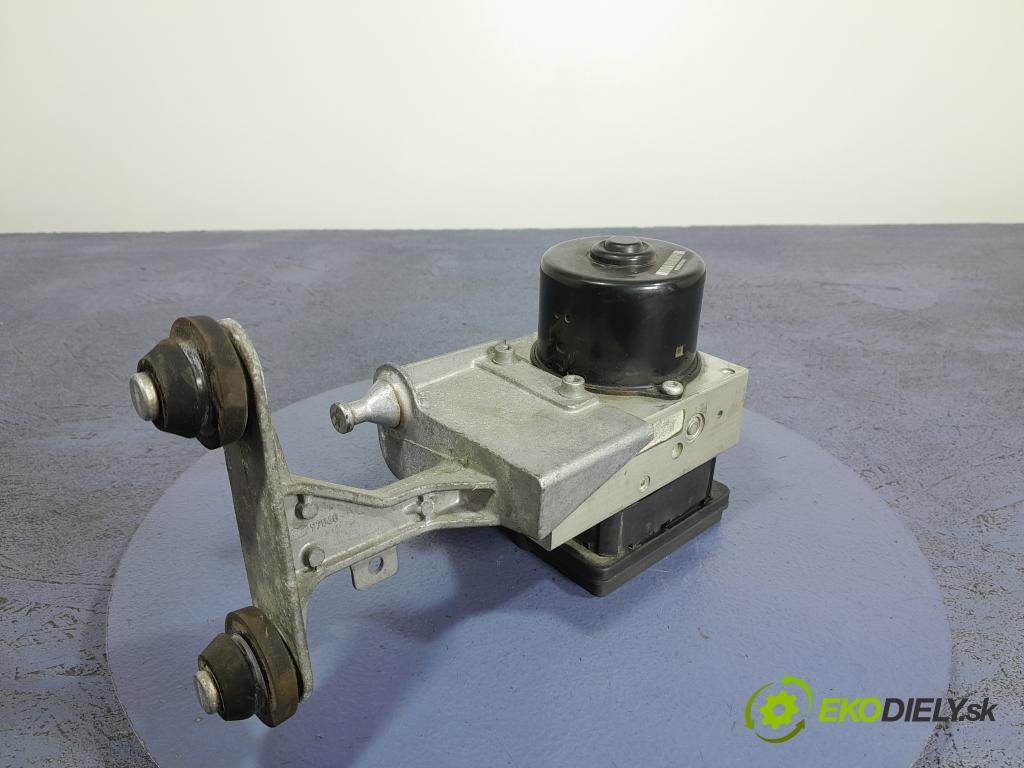 Mercedes CLC-Klasa 2008 čerpadlo ABS x A0064314812