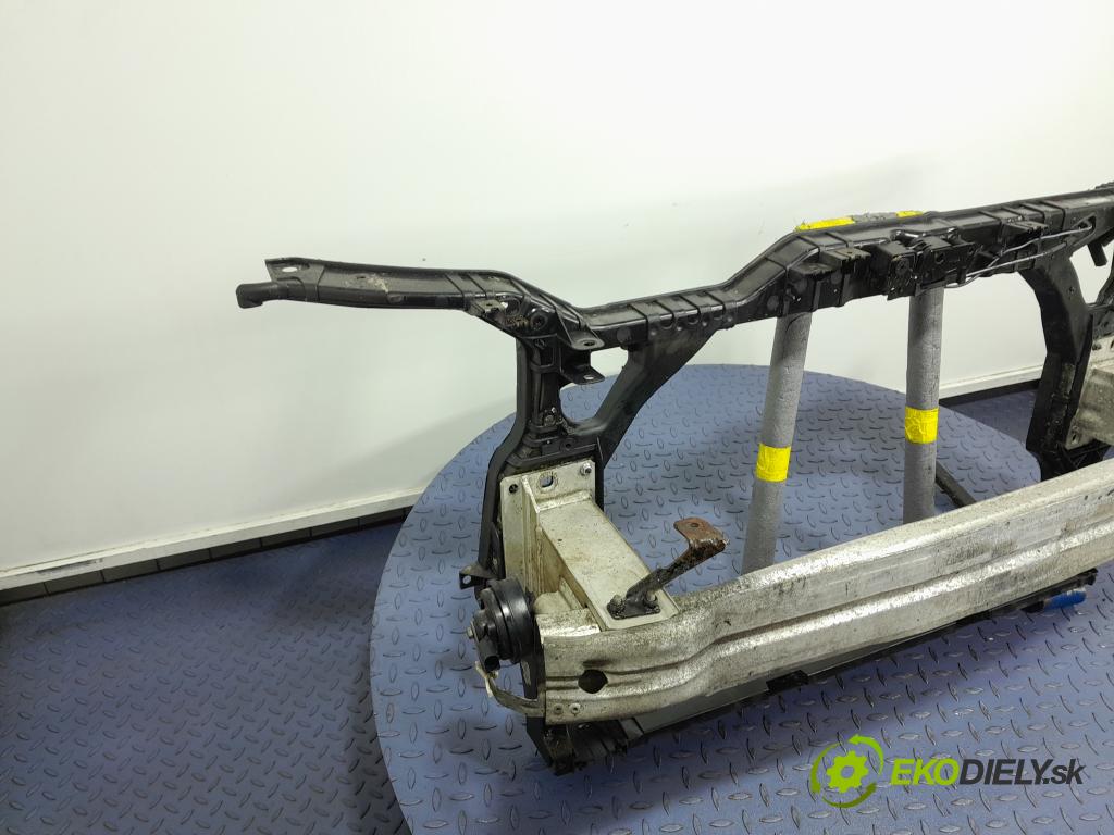 Audi A4 2008 výztuha Čelní / stěna Přední 8K0805594J
